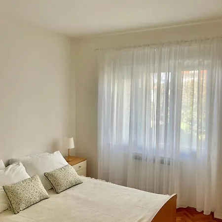 Appartamento Lavrika Rovigno Esterno foto