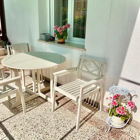 Appartamento Lavrika Rovigno Esterno foto